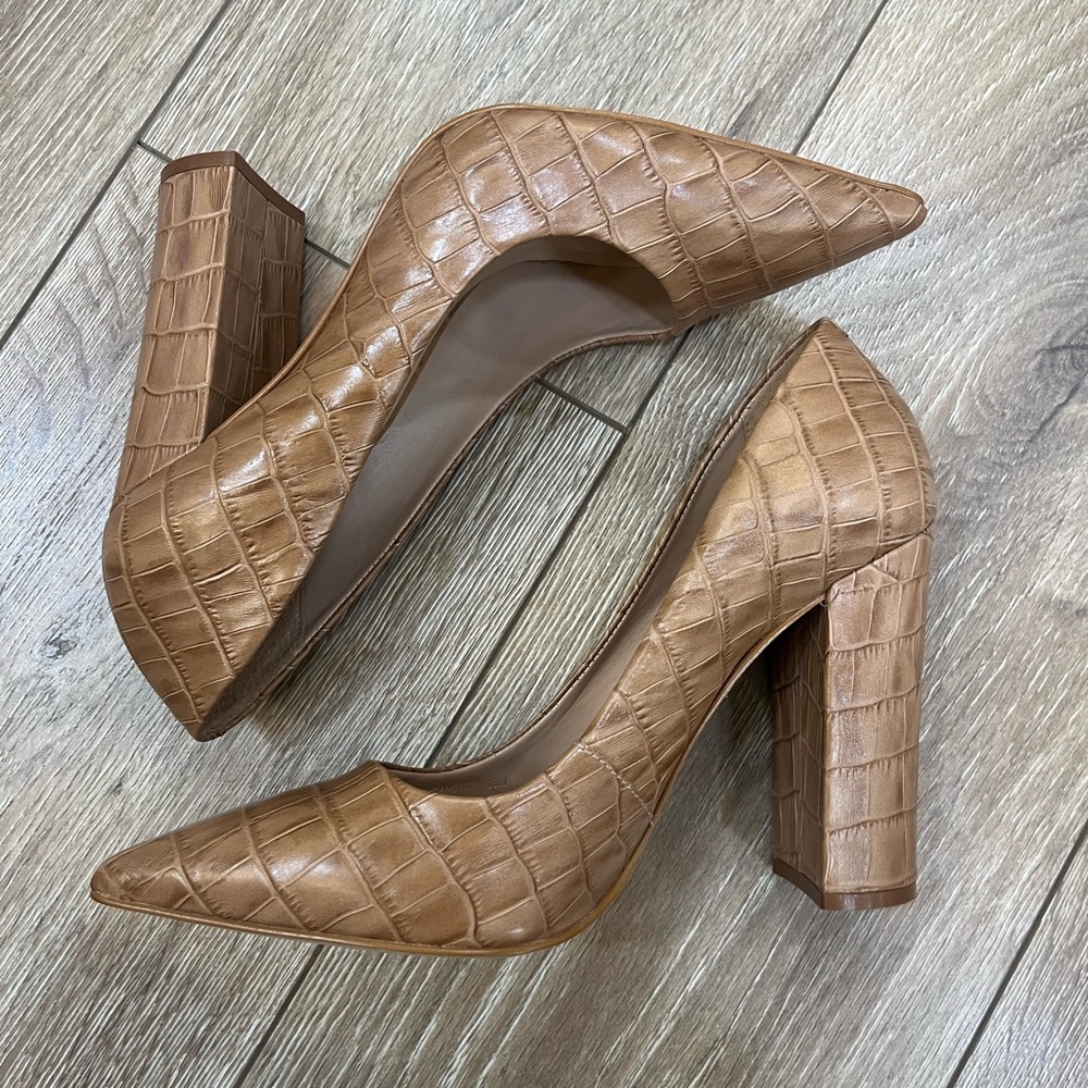 NEW Steve Madden Prance Croc Heels